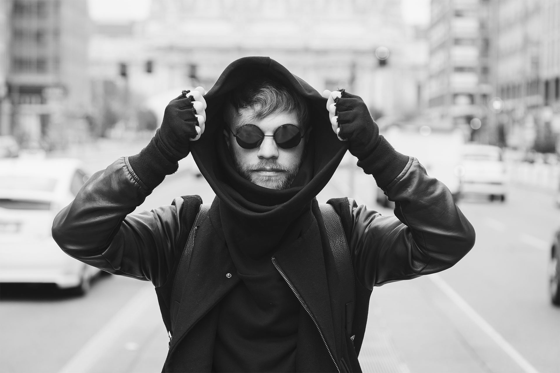 stylish-bearded-man-posing-in-the-street-P57BKWYs.jpg